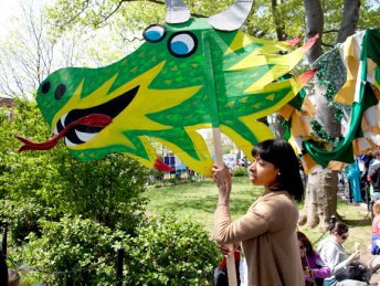 St-George-2012-Girl with Dragon